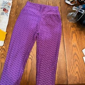 tik tok “booty scrunch” leggings